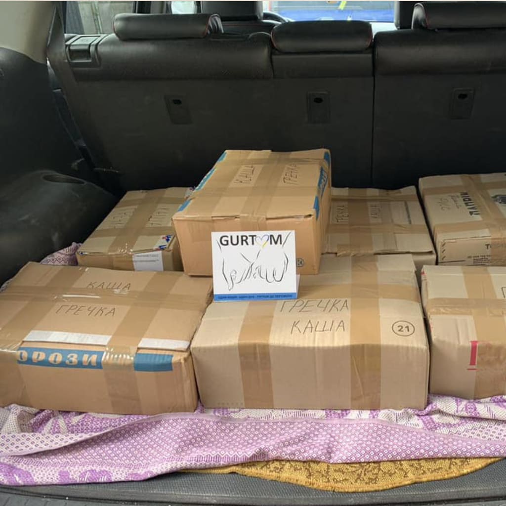 Якими б сильними ми не були, підтримка збільшує наші сили! Вона, як ковток свіжого повітря, коли навалюються труднощі і не дають дихати!￼