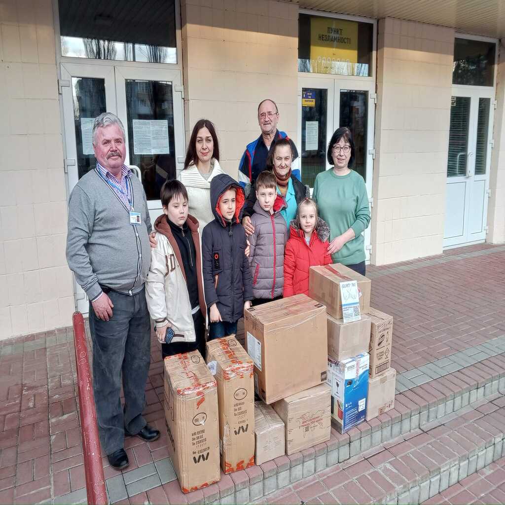 Приємно співпрацювати зі школами, котрі завжди готові підтримати благодійні ініціативи.