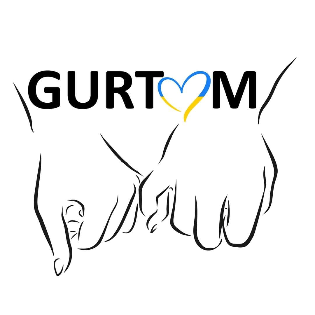 Отримали і передали памперси для людей похилого віку в пансіонати літніх людей “Любов”