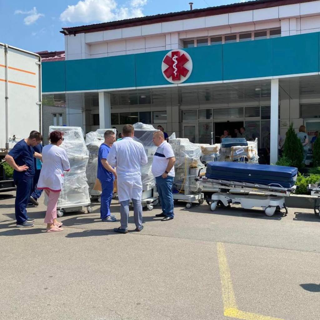 Завдяки медичному проекту поступово наповнюються наші медичні заклади різноманітним обладнанням.