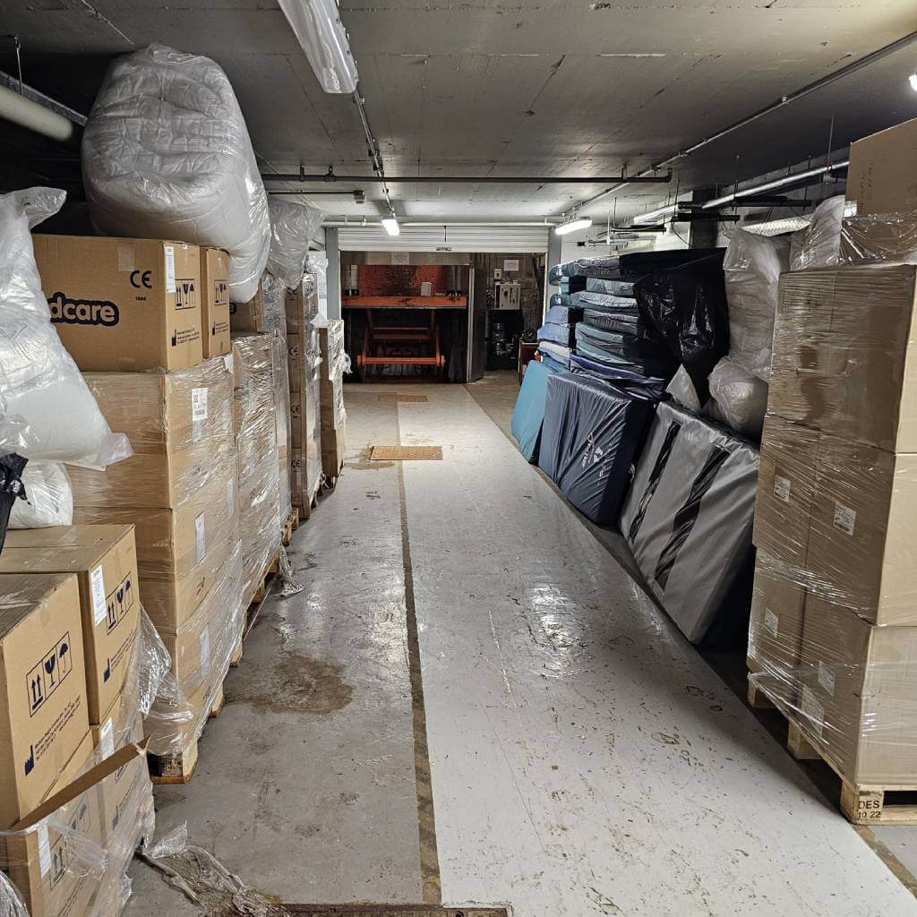 Уже не один місяць у нашому гуманітарному хабі, що знаходиться в районі Таллаг,  що в Дубліні, кипить робота.