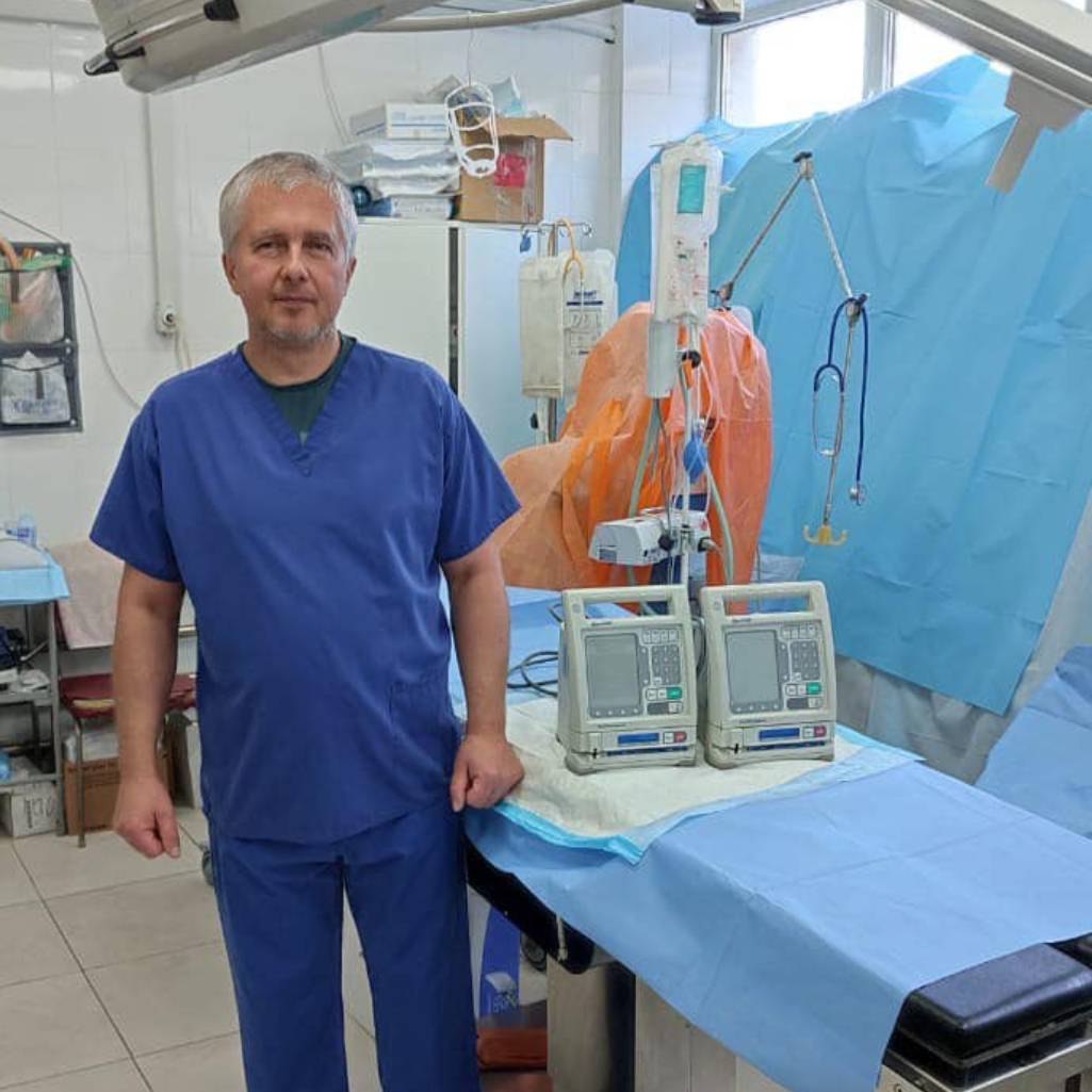 Медичний проект забезпечує обладнанням не лише тилові лікарні та госпіталі, а й стабілізаційні пункти та прифронтові медичні заклади першої лінії допомоги.