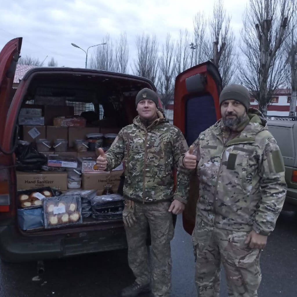 Волонтери фонду знову вирушили на Схід, щоб доставити автомобіль для порятунку наших захисників.