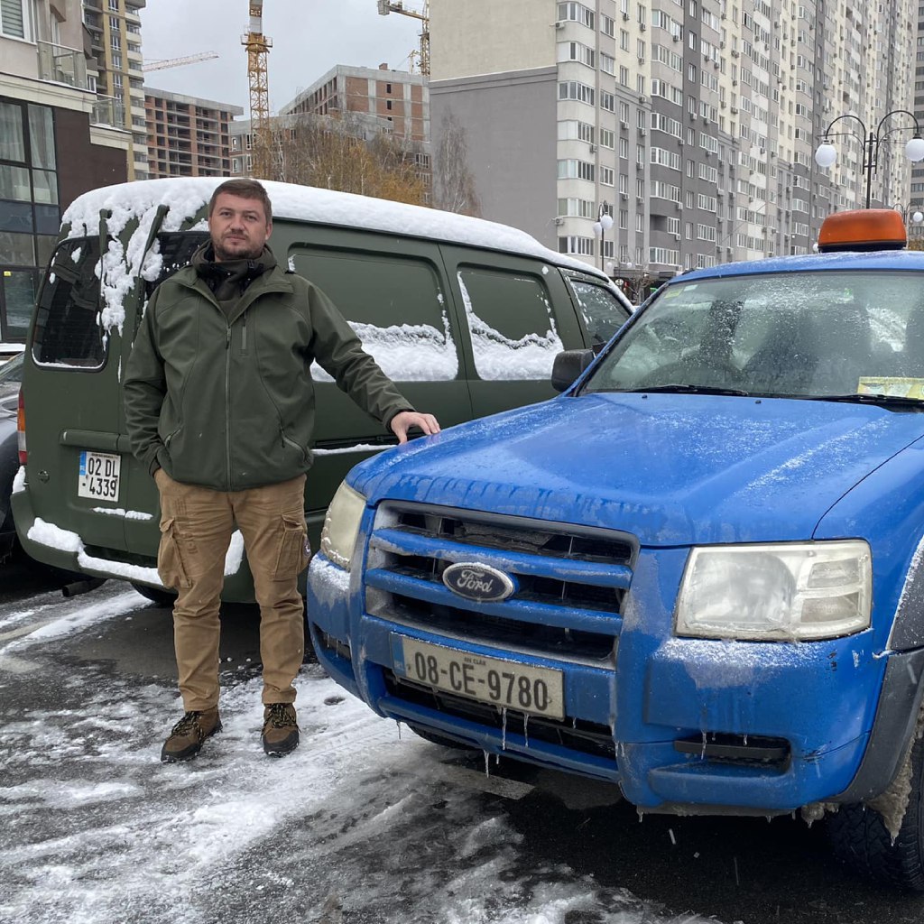 Дякуємо усім, хто донатить на логістичні витрати, завдяки вашій підтримці ми маємо змогу доставляти не лише гуманітарні, медичні вантажі, а ще й автомобілі.