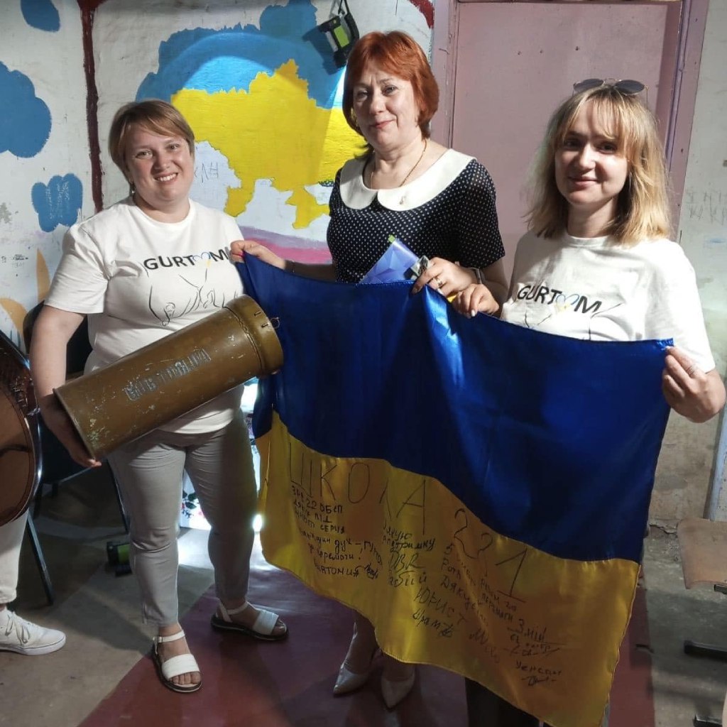 Сьогодні у день Різдва Христового відзначає День народження наш волонтер, креативний директор БФ Гуртом ЮА –  Юлія Бурковська!