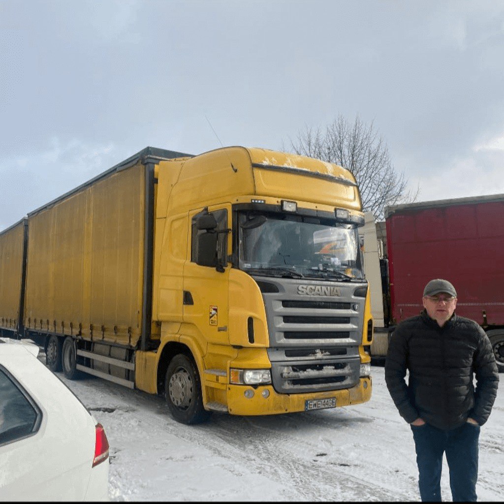 Авто доставлено в Україну та передано захисникам.