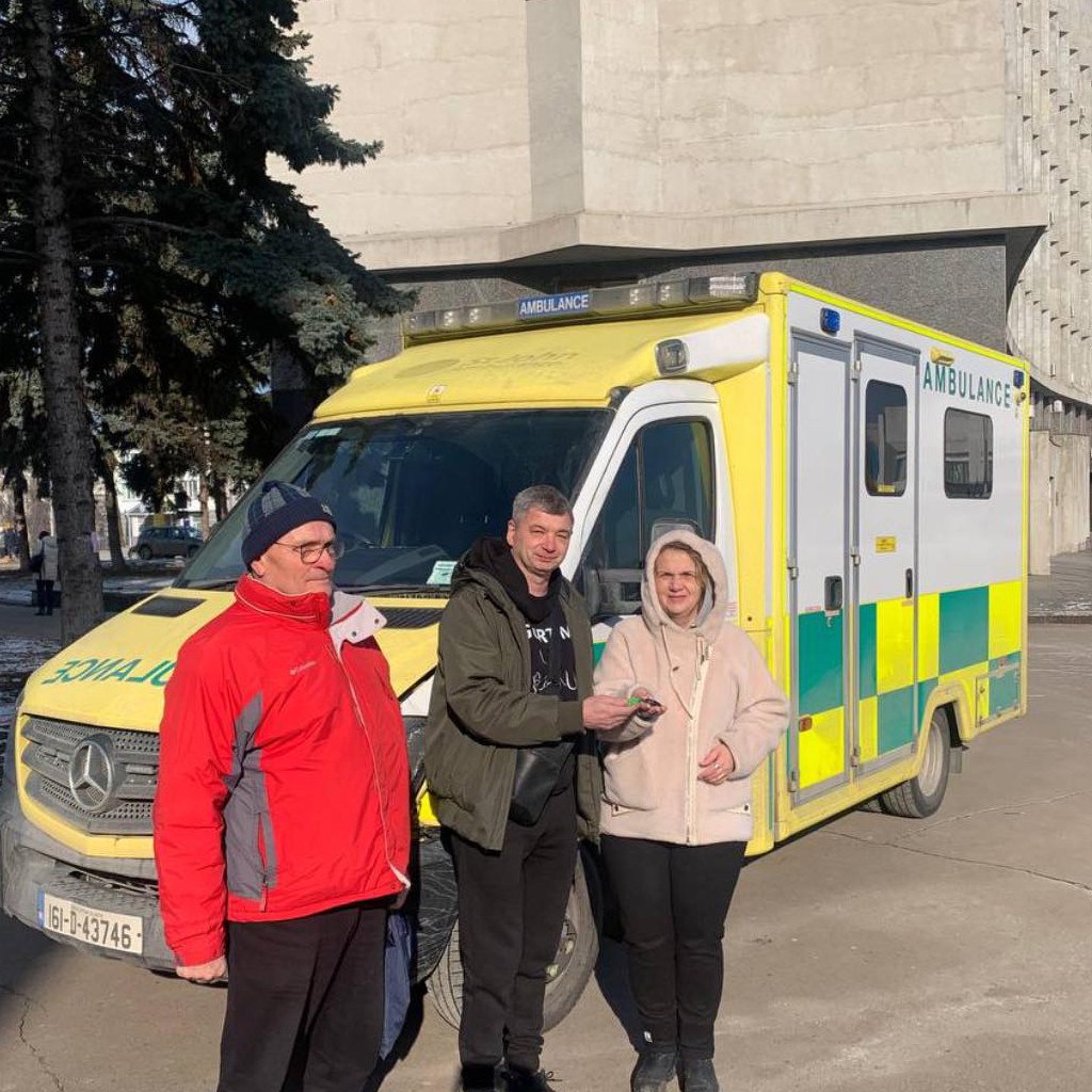 Ще одна карета швидкої допомоги була доставлена в Україну та передана