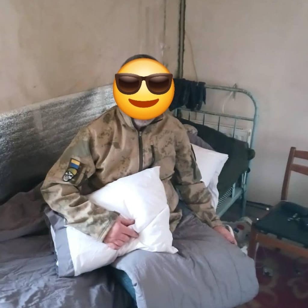 Передали на Східний напрямок для потреб наших воїнів покривала, подушки та ковдри.