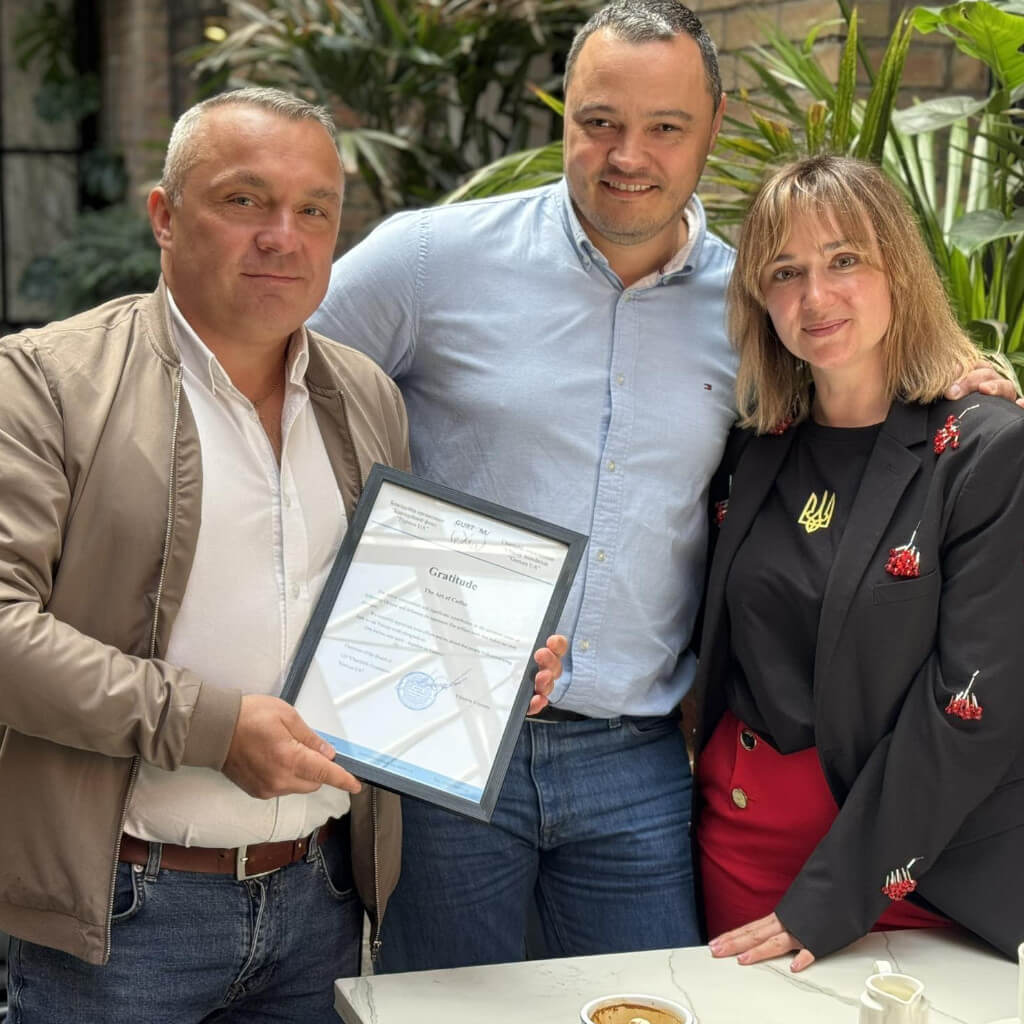 Вітаємо з Днем народження Ruslan Mocharskyy!