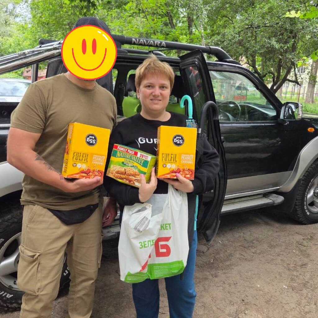 Сумський напрямок – передали для парамедиків пікап.