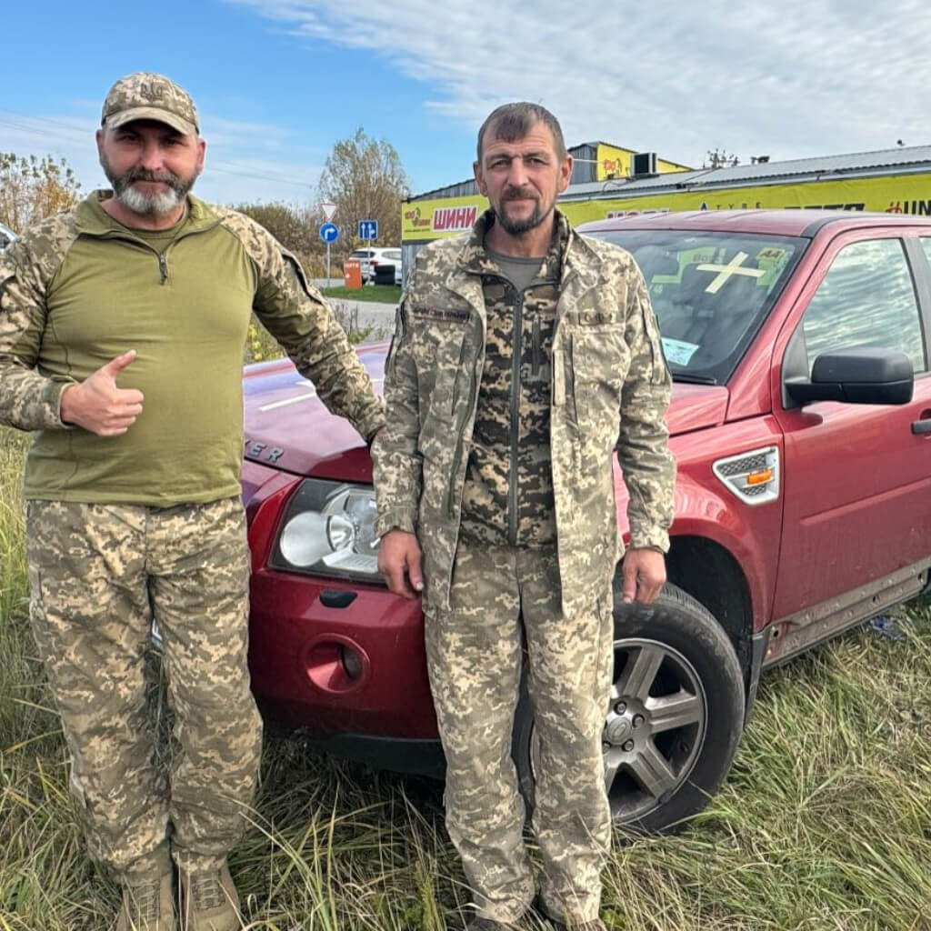 + 1 Донецький напрямок- передали для парамедиків ще один джип.