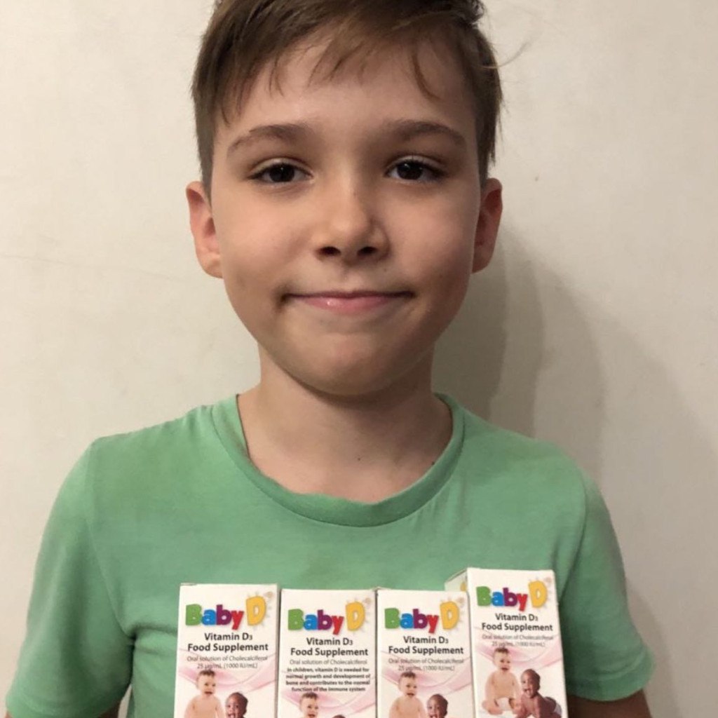 Знову отримуємо фотозвіт від ГО “Запорука Майбутнього”. Центр соціального розвитку  “Джингліки” куди напередодні були відправлені вітаміни групи D для діток з о￼собливими потребами.