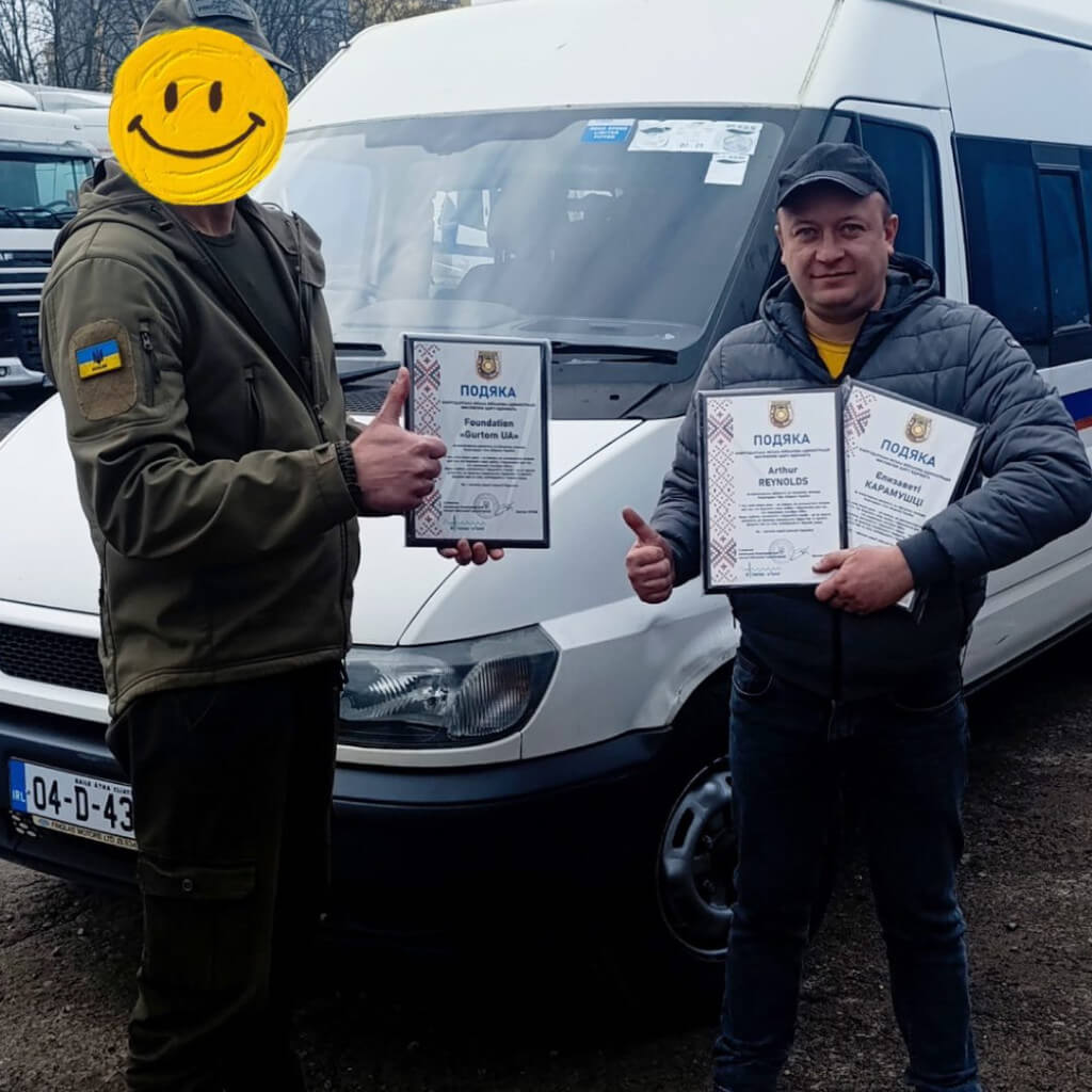 Передали для потреб Енергодарської міської територіальної громади бусик марки Ford.