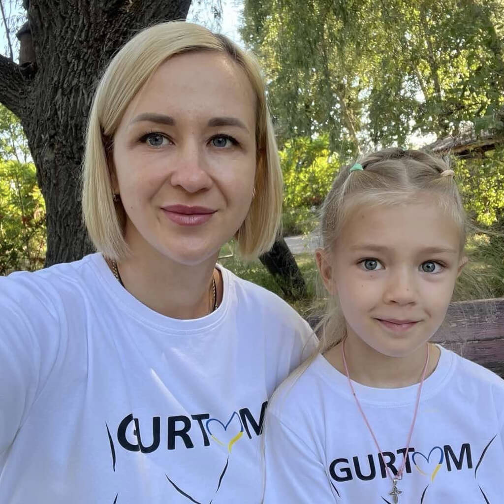 Яна Черевко, сьогодні Ваш день, і ми хочемо привітати Вас з Днем народження, побажати сил і наснаги, щоб творити добро навіть тоді, коли здається, що це неможливо.