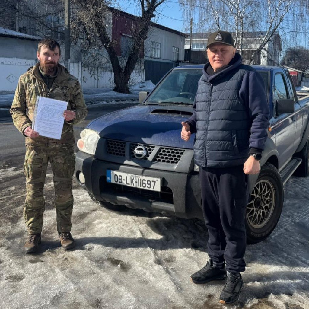 Авто вже працює, та допомагає швидко евакуювати поранених до найблищого стабпункту.