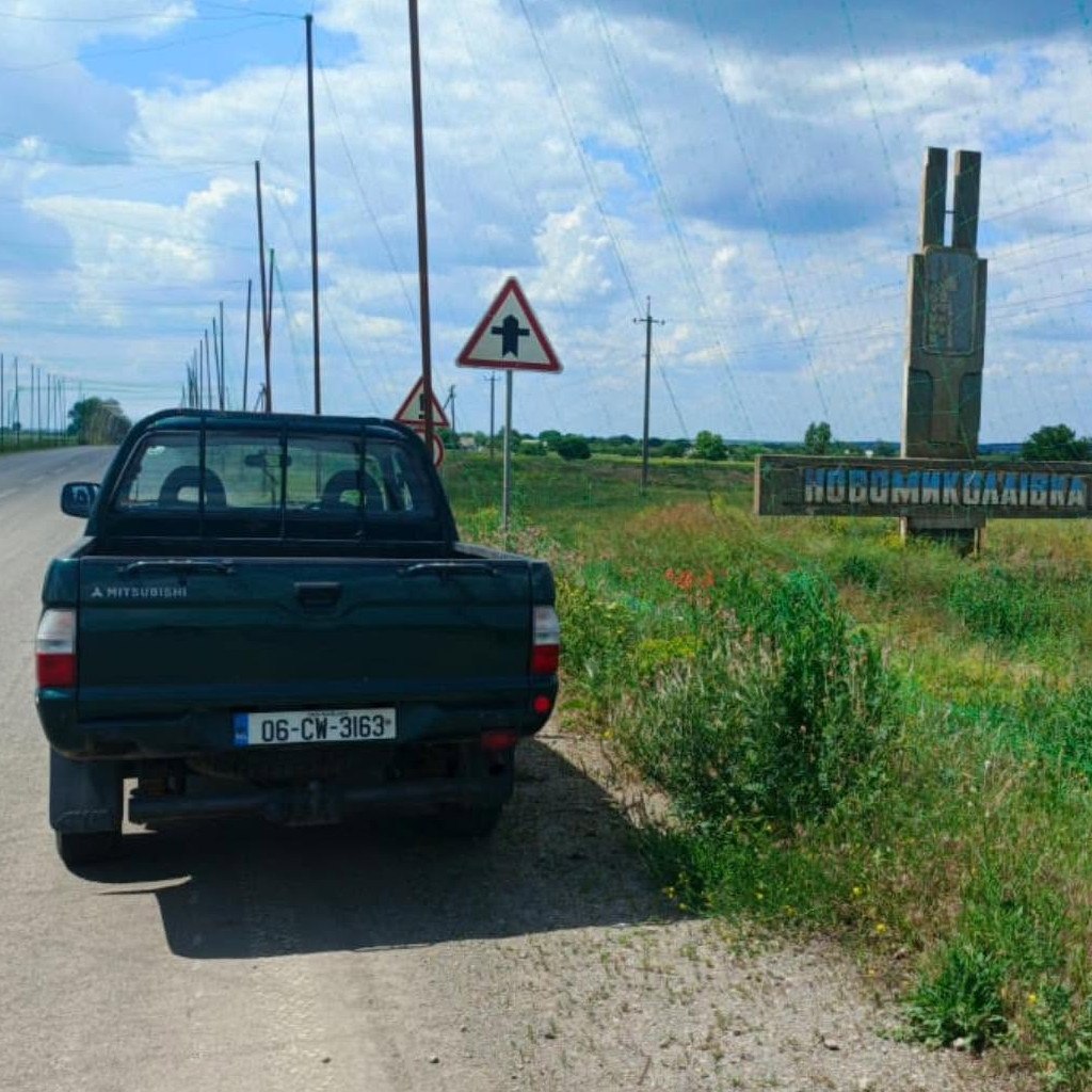 ​+ Ще одне авто поїхало на південно-східний напрямок виконувати свої завдання.