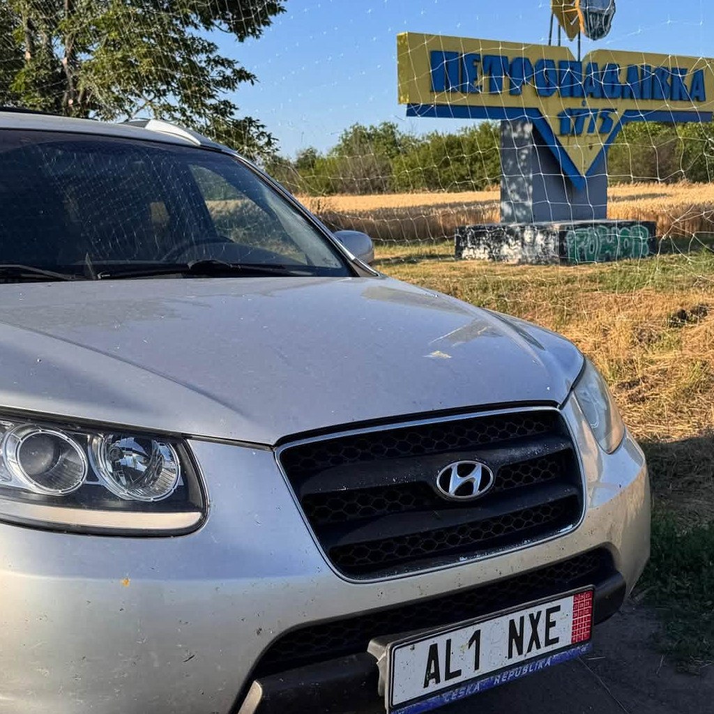 ​+ 1 ￼ Східний напрямок – передали для парамедиків пікап.