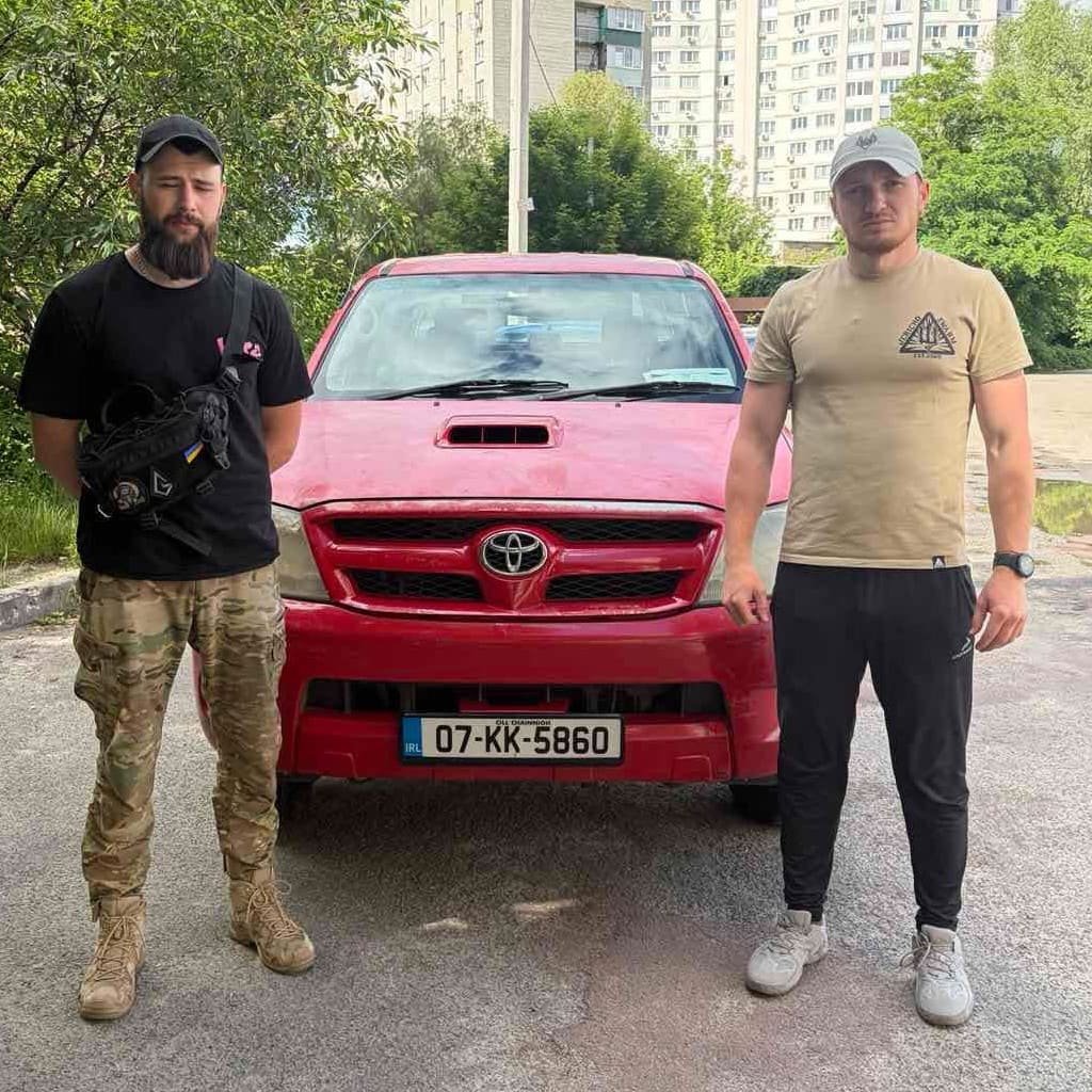 Передали пікап для рятунку життів.
